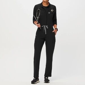 FIGS Chantal Cargo Medical Scrub Jumpsuit Black Long Sleeves Woman’s Size Medium